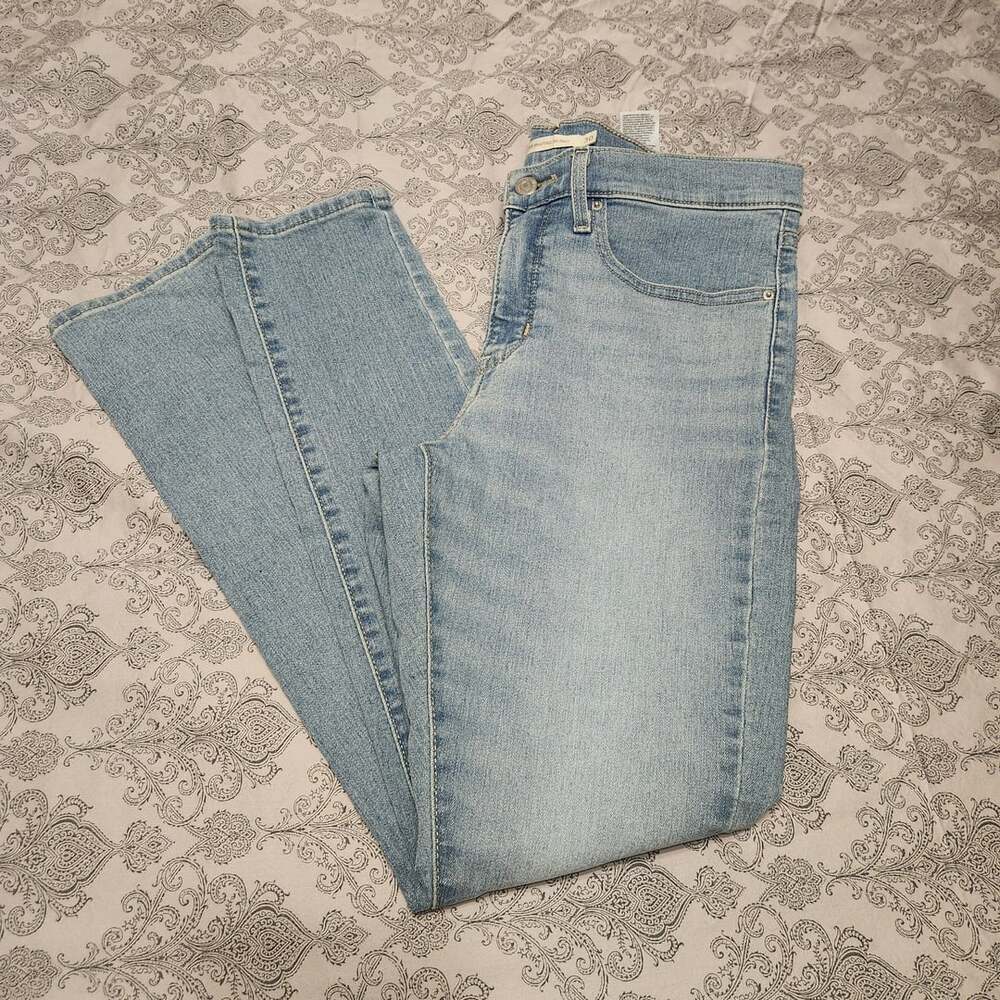 Levi's Shaping Skinny Jeans Size 30